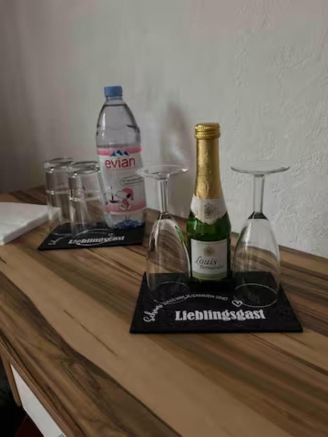 Zimmer In Koeln エクステリア 写真