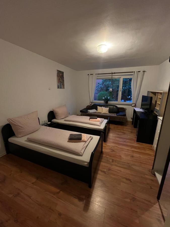 Zimmer In Koeln エクステリア 写真